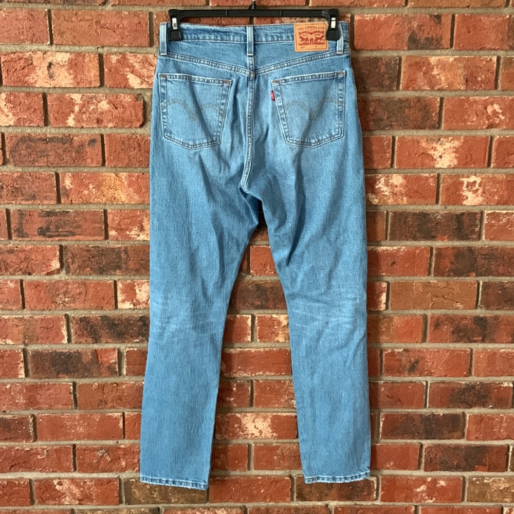 Levi’s 501 Stylish Light Blue Straight Leg Distressed Jeans - Picture 6 of 10